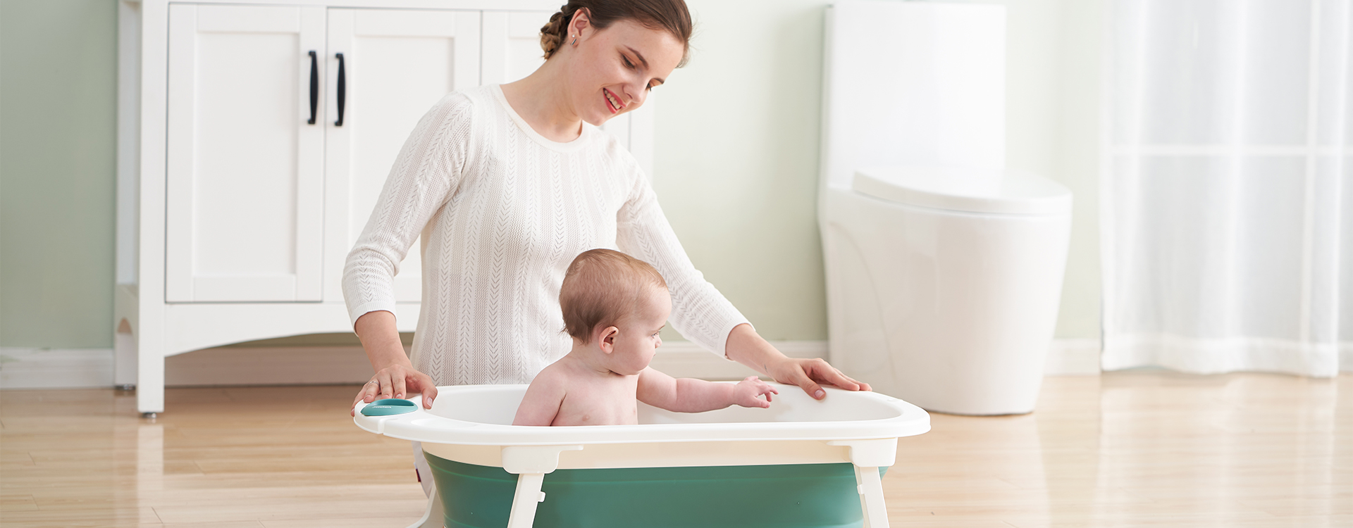 https://www.babyhoodgroup.com/uploads/image/20221116/14/baby-bathtub.jpg